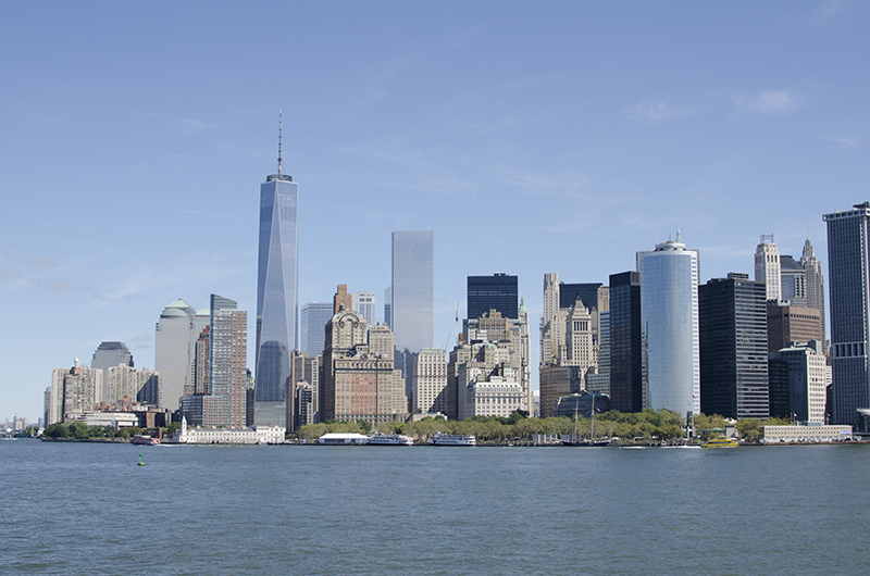 アメリカの旅2014：フェリーから見えるマンハッタンのビル群
