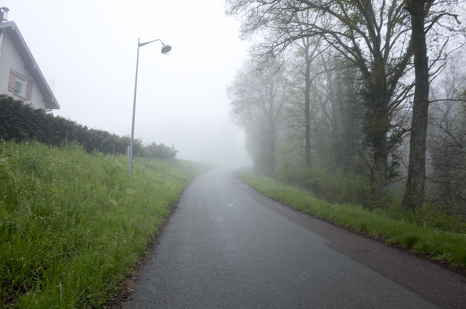 ヨーロッパ鉄道建築の旅’16:5日目 バーゼルからロンシャンの礼拝堂を電車だけで行く