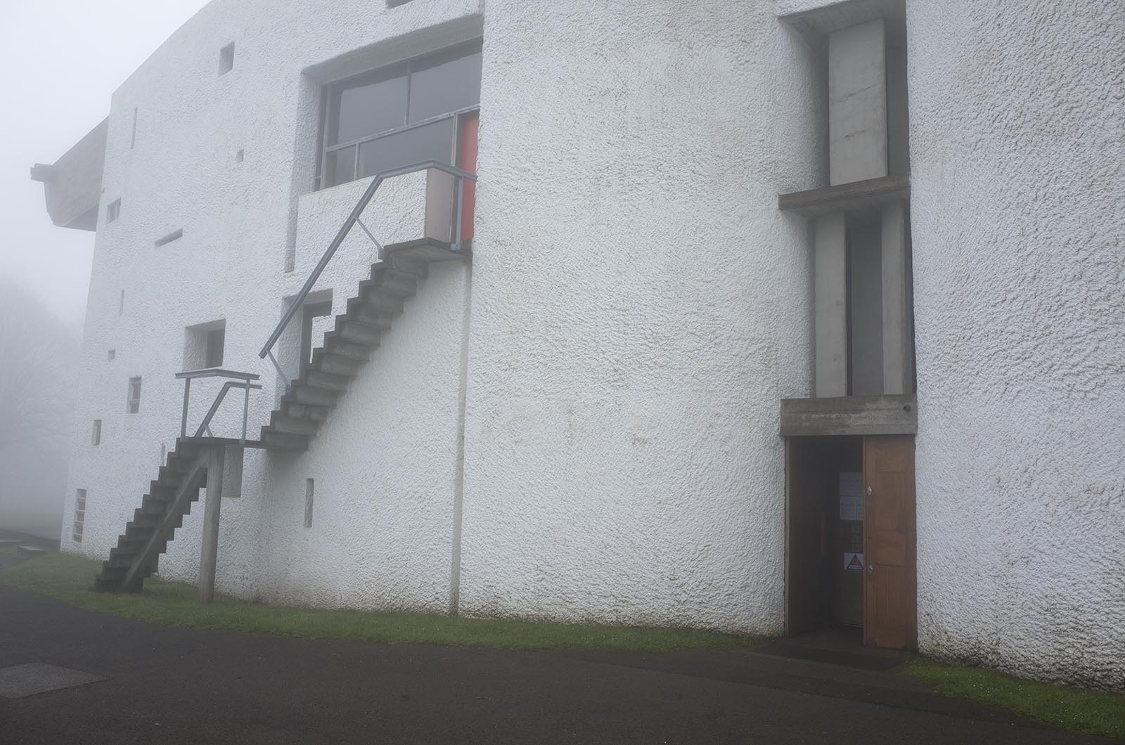 ヨーロッパ鉄道建築の旅’16:5日目 バーゼルからロンシャンの礼拝堂を電車だけで行く