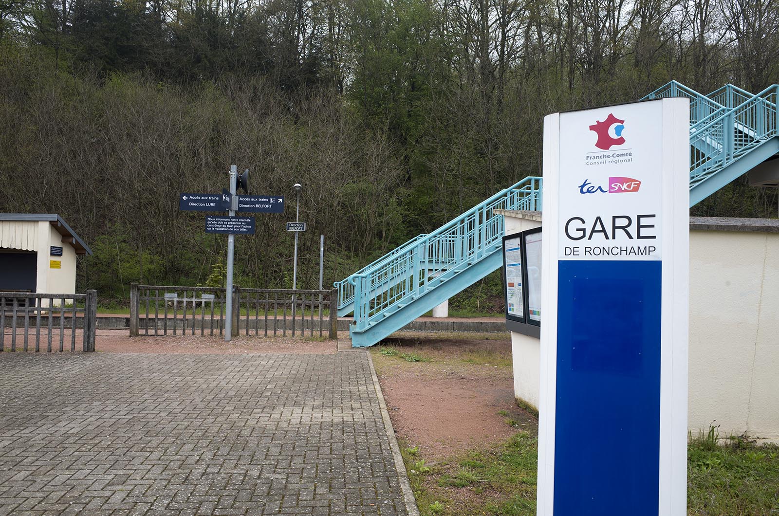 ヨーロッパ鉄道建築の旅’16:5日目 バーゼルからロンシャンの礼拝堂を電車だけで行く