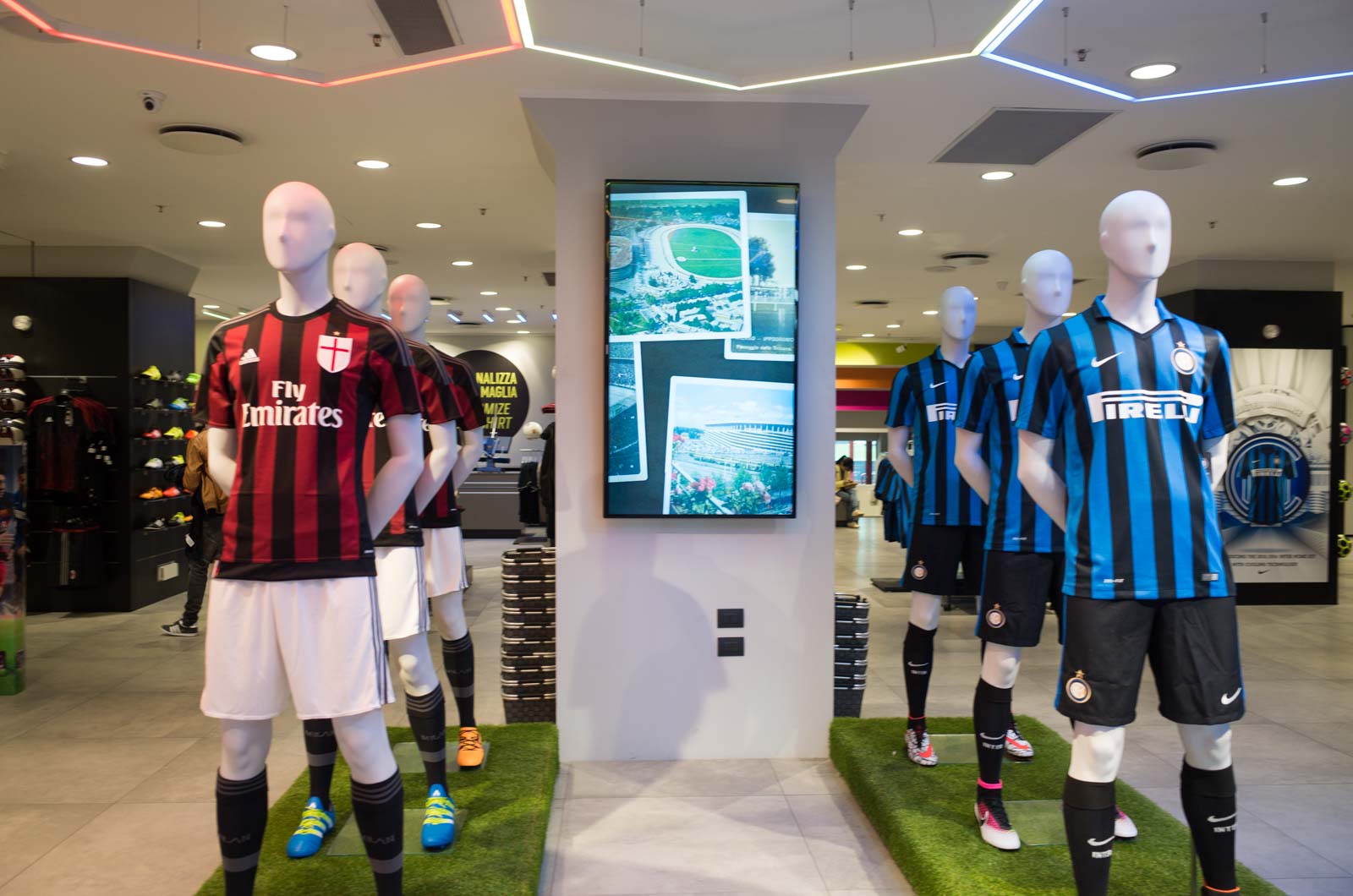 ヨーロッパ鉄道建築の旅’16:8日目 ミラノ観光〜最後の晩餐・ペックでランチ