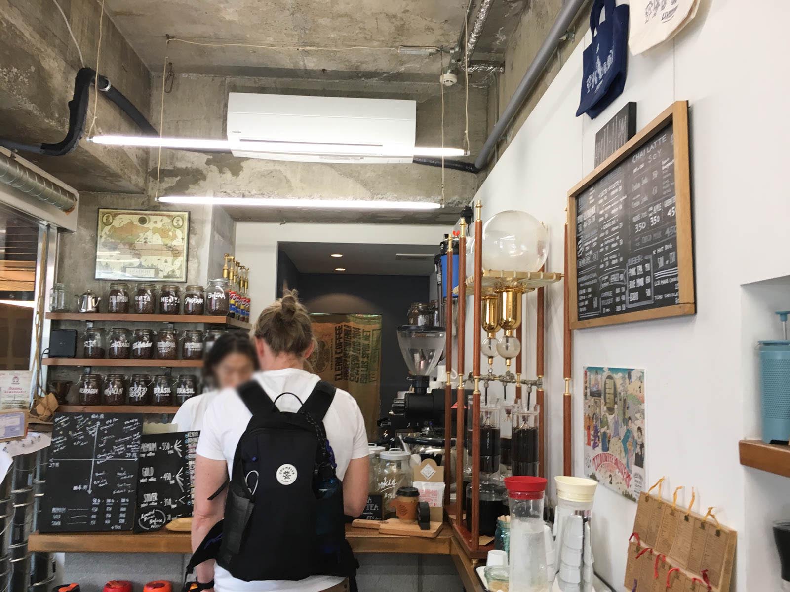 大阪・心斎橋のスタンド「リロコーヒーロースターズ」