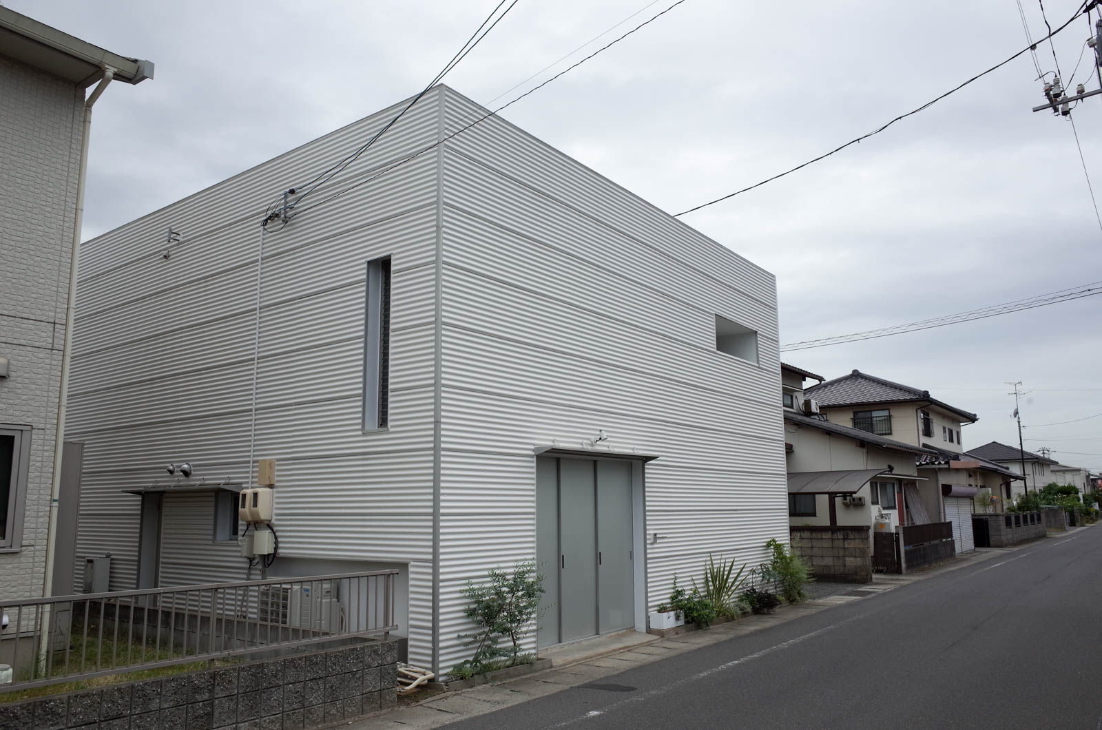 岡山・SANAA設計の個人住宅が美術館「S-HOUSE Museum」