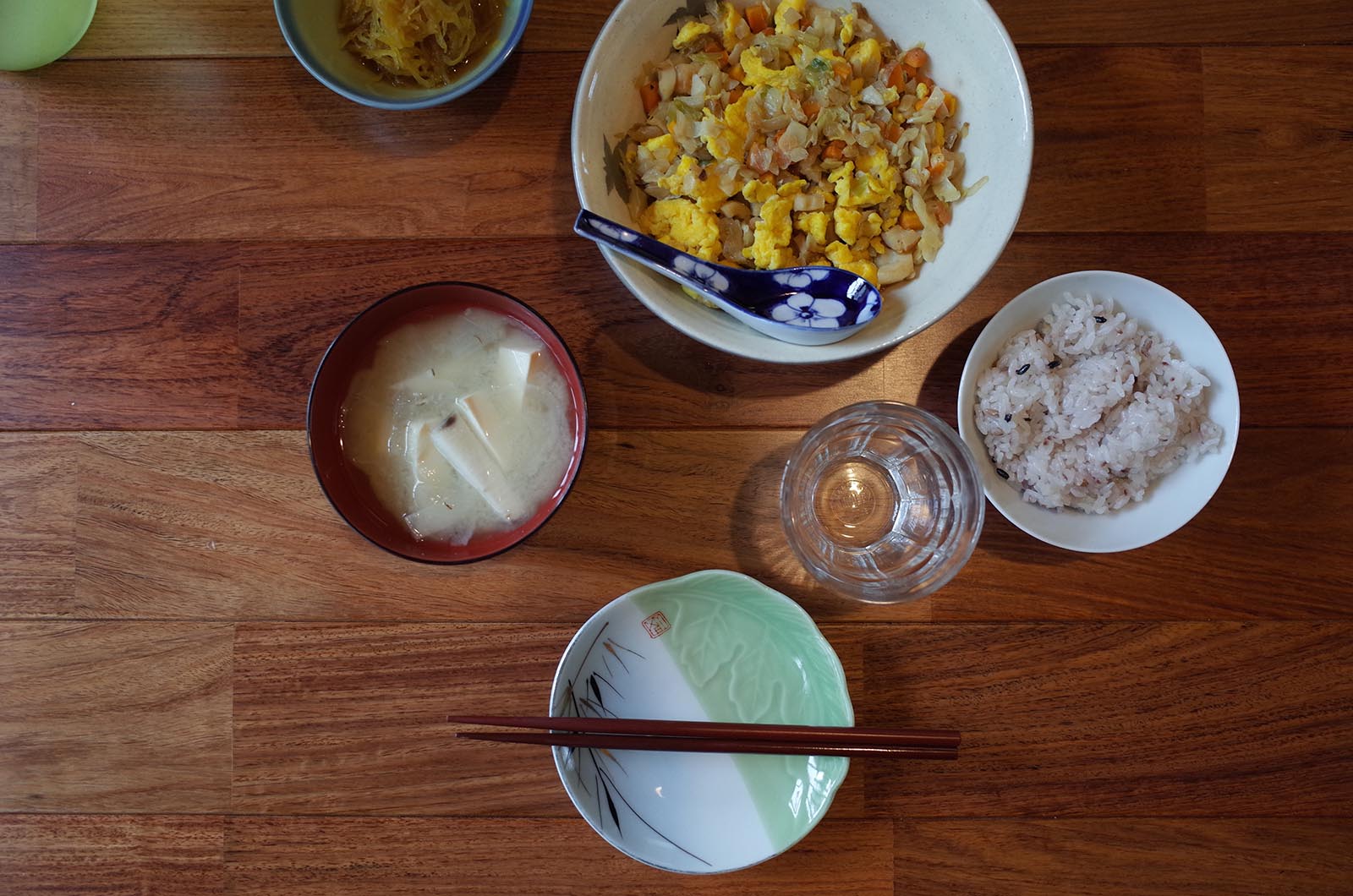 愛媛県・佐島にある古民家ゲストハウス「汐見の家」に泊まった。