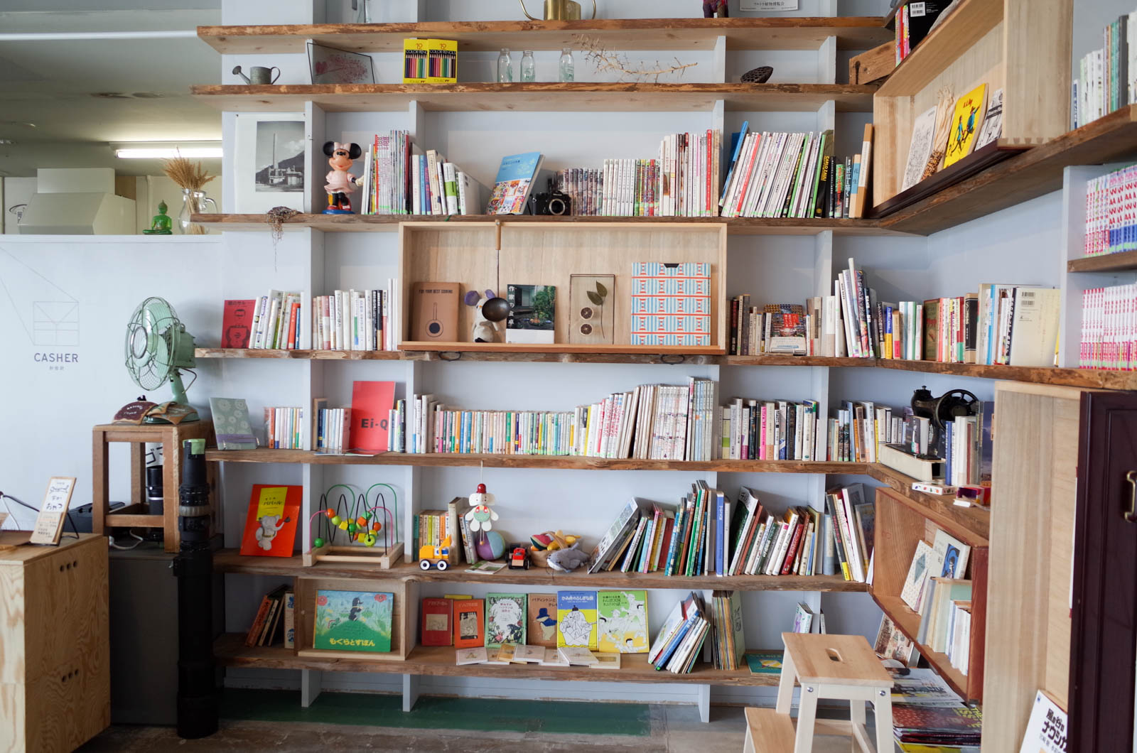 琵琶湖湖畔・彦根のラボ&カフェ・VOID A PART